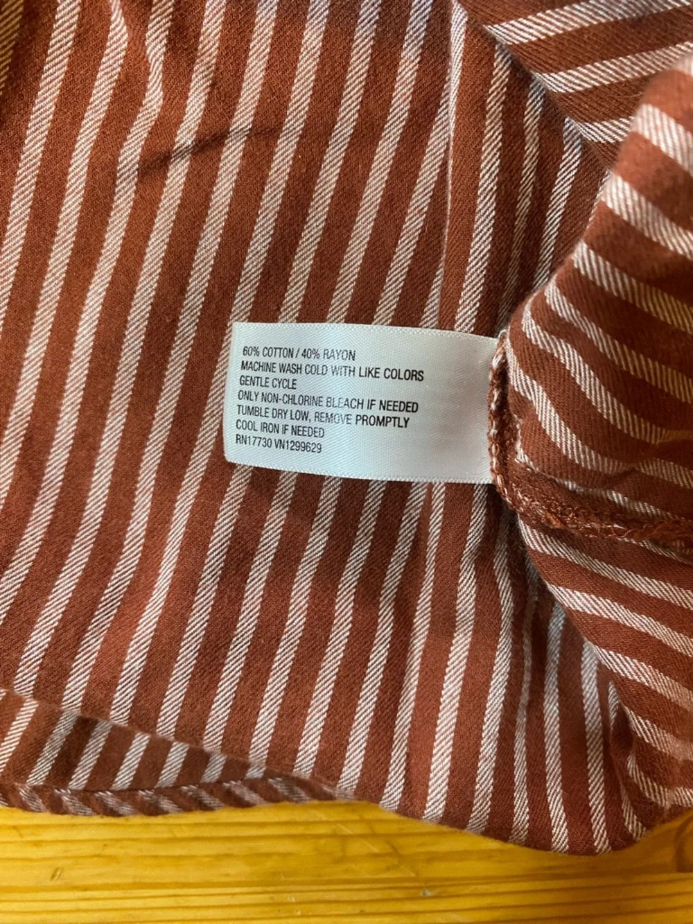 Knox Rose Striped Ruffle Neck Pearl Snap Button Blouse Size Medium